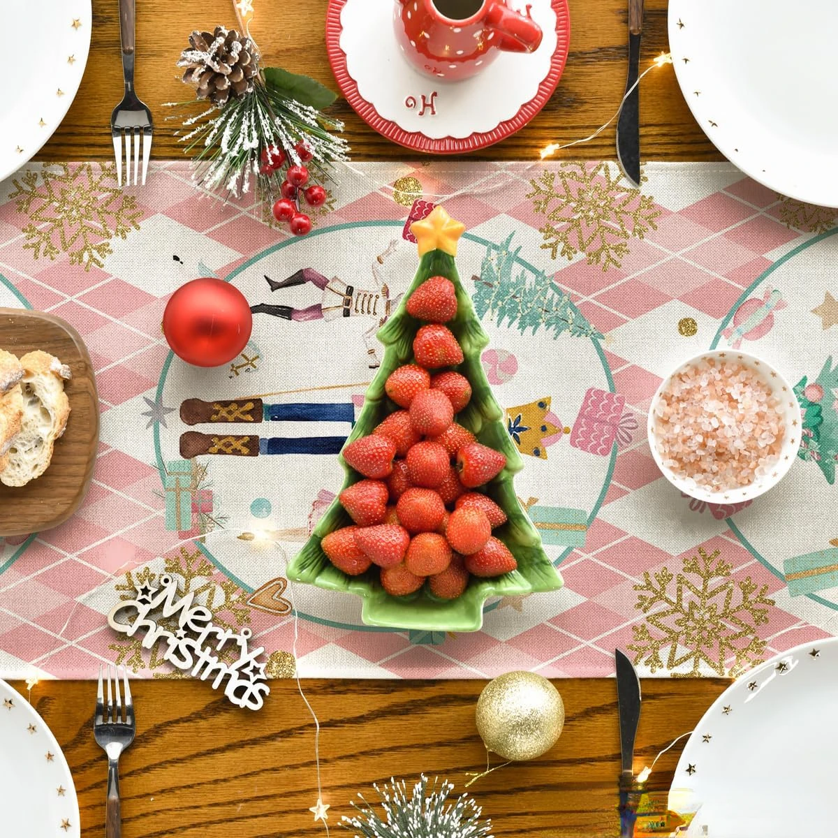 Christmas Diamond Plaid Nutcra - Christmas Table Runner recension och pris
